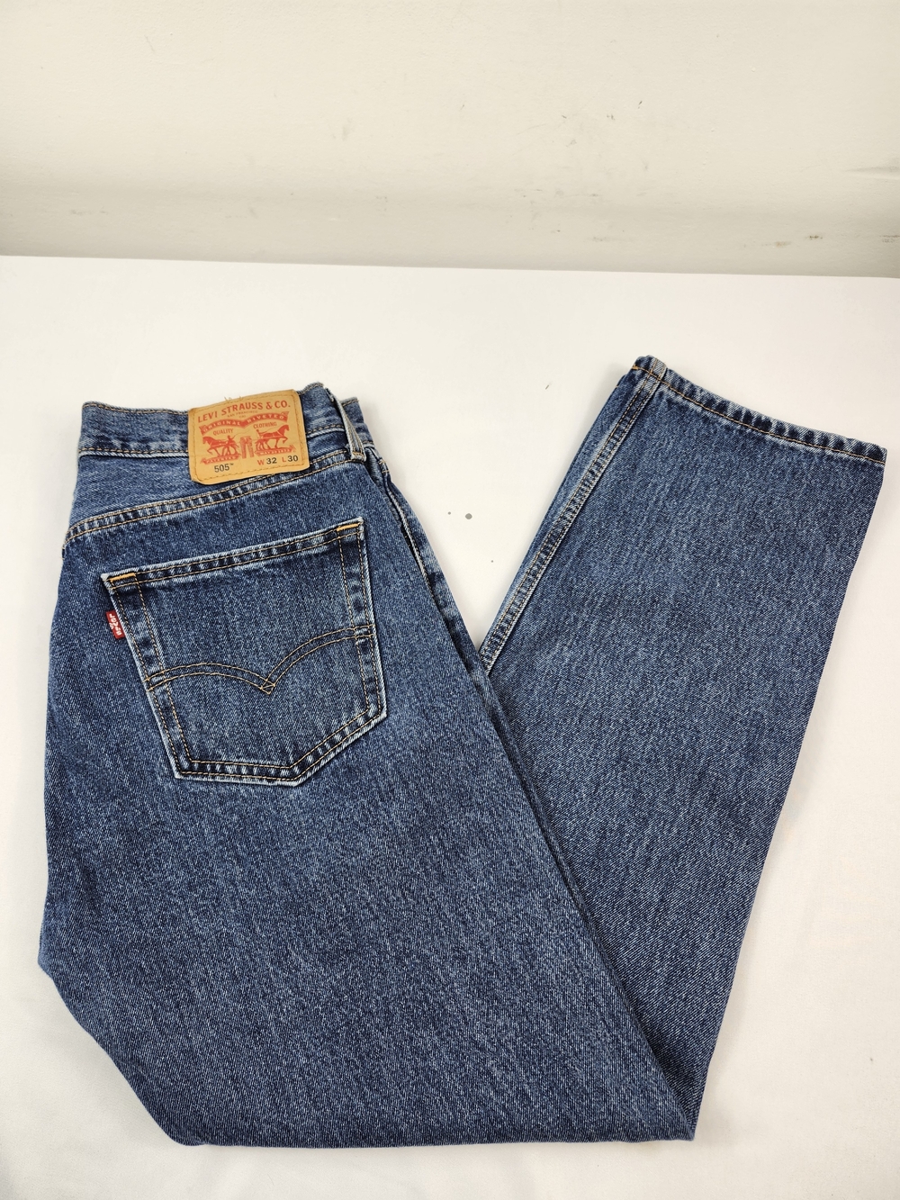 Levi's 505 32x30 Men's Straight Leg Denim Jeans in Classic Blue